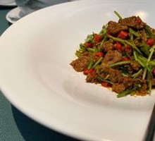 Stir-Fried Beef with Yellow Onion