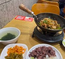 Stir-fried Pork with Long Green Chili Rice