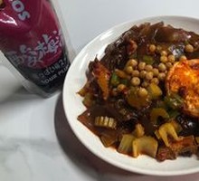 Spicy Sichuan Rice Noodles