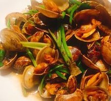 Stir-fried Clams with Ginger and Scallions