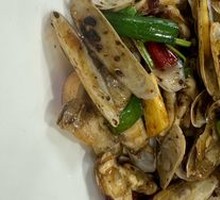 Spicy Stir-Fried Clams