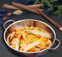 Spicy Pot-Braised Baby Bok Choy