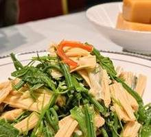 Stir-fried Loofah with Tofu Skin