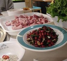 Fried Small Fish with Peanuts