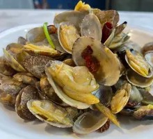 Spicy Stir-Fried Hongdao Clams