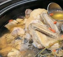 Golden Thread Lotus Stewed Liancheng White Duck