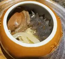 Golden Buddha Jumping Over the Wall