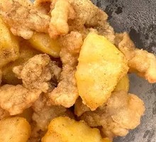 Crispy Pork with Potato and Rice Noodles