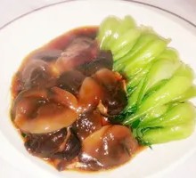 Braised Mushrooms with Chinese Cabbage