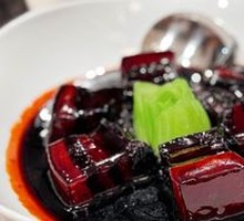 Shaoxing wine-braised pork belly