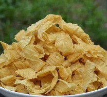 Oil-soaked tofu skin