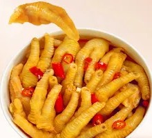 Spicy and Sour Open-Back Chicken Feet