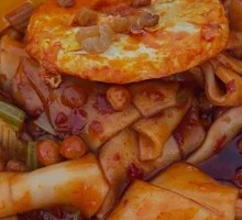 Signature Chicken Stir-Fried Wide Noodles