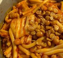 Spicy Kimchi Chicken Noodles