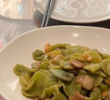 Dried lettuce stir-fried with pork belly