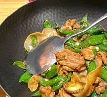 Abalone with Chili and Pork