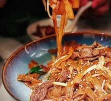 Dry-Fried Beef Rice Noodles