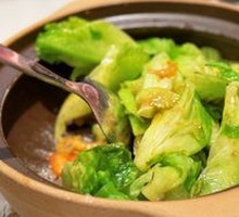 Stir-Fried Bok Choy in Clay Pot