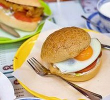 Baked Egg Pineapple Bun