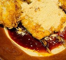 Egg-fried glutinous rice cake