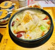Bamboo Mushroom, Lily, and Ginseng Chicken Soup