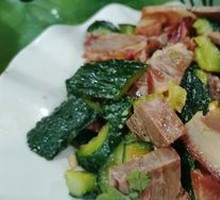 Cucumber with Pork Head Meat