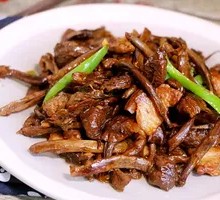 Stir-fried Pork with Mountain Mushrooms