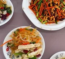 Beijing-style Shredded Pork in Soy Sauce