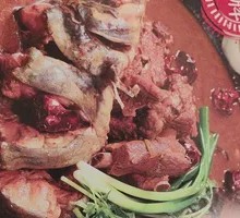 Stir-fried Spare Ribs with Clear River Fish in Iron Pot