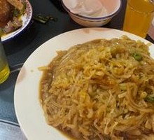 Sour Cabbage Stir-Fried Noodles