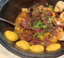 Stewed Pork Ribs and Chicken Pot