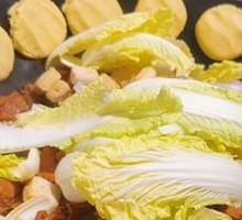 Stewed Pork Ribs in Iron Pot