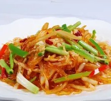 Sour Cabbage Noodles