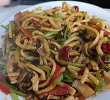 Xinjiang Stir-Fried Noodles