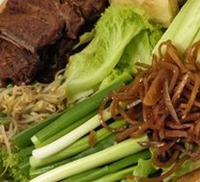 Crispy pancakes with hairtail fish