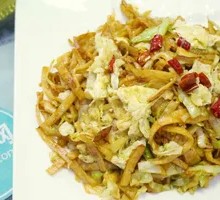 Stir-fried egg and shredded meat on flatbread