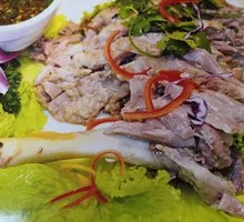 Kerqin Hand-Ripped Lamb