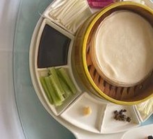 Roast Duck with Pancakes