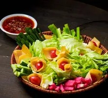 Organic Vegetable Dip Dish