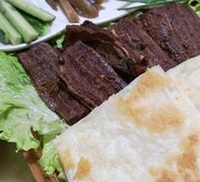 Crispy pancakes with hairtail fish