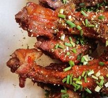 Roast Pig Tail Bones