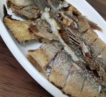Garlic-Flavored Sea Bass