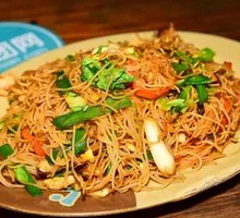 Fried Rice Noodles with Egg