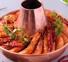Chicken Wings and Shrimp Hot Pot