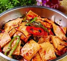 Spicy Pot-Braised Tofu with Leaves