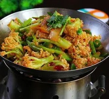 Spicy Cauliflower in Hot Pot