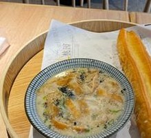 Shanghai-style fried dough sticks