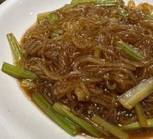 Stir-fried Celery with Rice Noodles