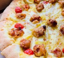 Spicy Crispy Chicken Pineapple Pizza