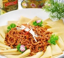 Beijing-style Shredded Pork in Soy Sauce